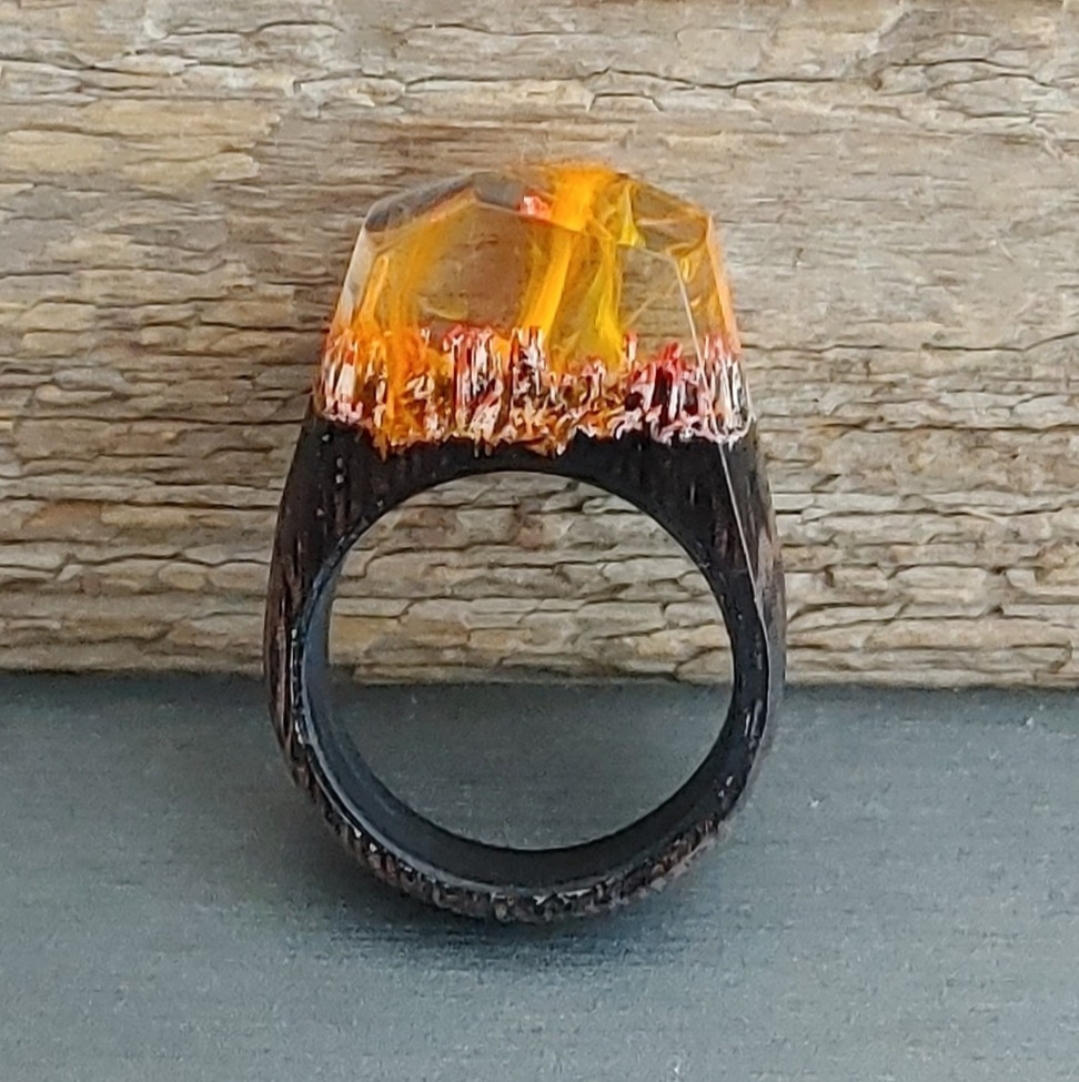 Wood and Resin Ring Faceted Red Orange Brown Landscape Design Size 11.25