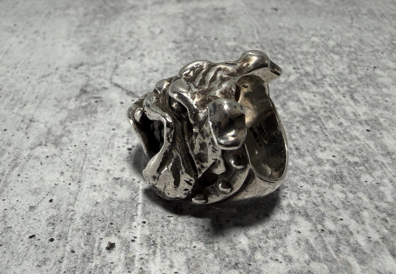VINTAGE CRAZY PIG DESIGNS Sterling Silver BULLDOG Ring 40g London Hallmarked JAS