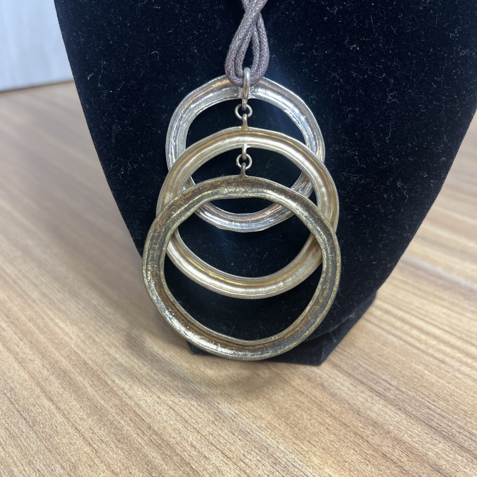 Chico’s Triple Circle Enamel & Goldtone Metal 2 Strand Leather Necklace