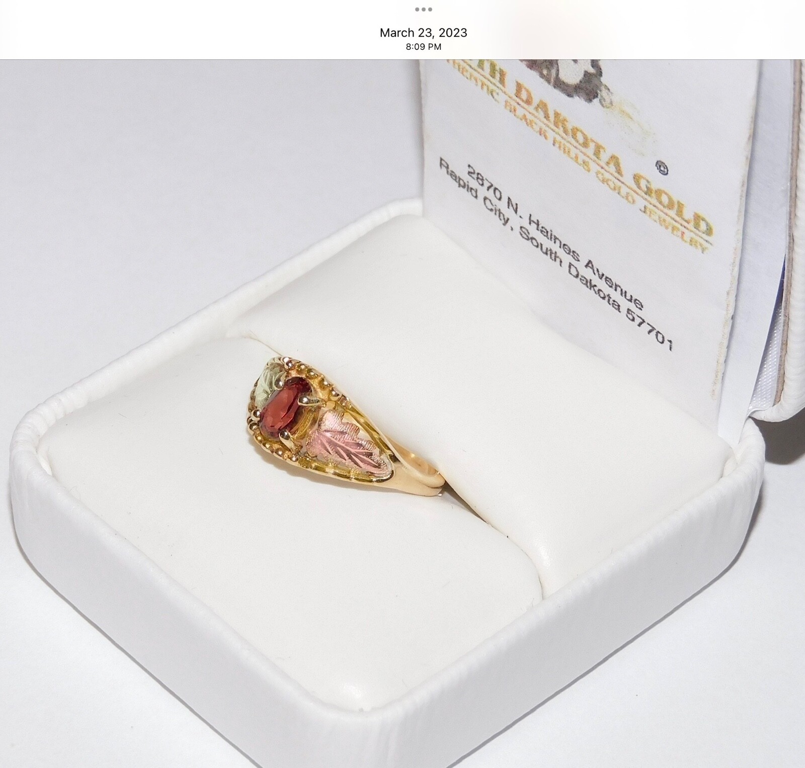 Black Hills Gold 10k Garnet Leaves Ring Size 7 3/4