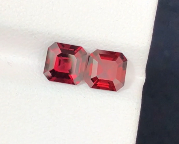 2.54ctw AIG Certified 100%Natural Earth-Mined Orangy Red Almandine Garnet Pair