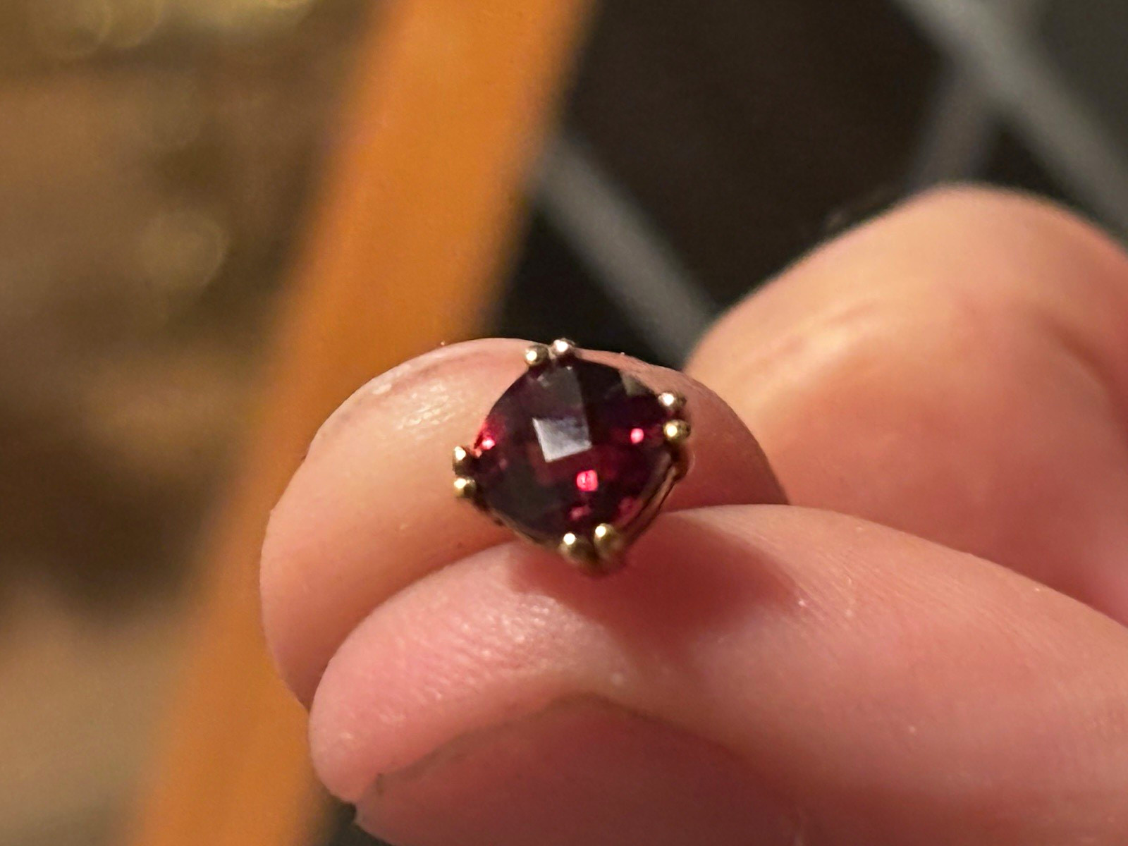 10K Yellow Gold Red Square Cushion Garnet Stud Earrings Prong Set Butterfly Back