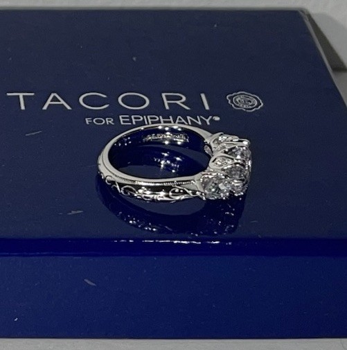 QVC TACORI EPIPHANY DIAMONIQUE BLOOM CUT RING W/ PEAR ACCENTS SZ 6 #J27578