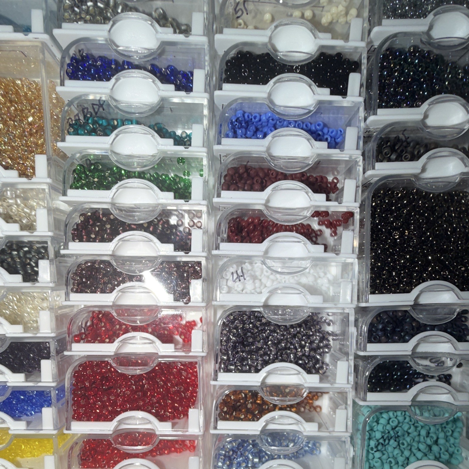 8/0 Glass Seed Beads Multicolor Round Assortment 70 Cases with Large Case