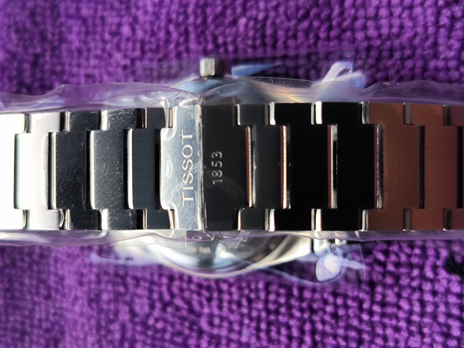 Tissot PRX, amazing and rare 35mm pink dial. Brand new and unworn. Perfect gift.