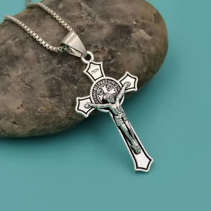 925 Sterling Silver 3D Catholic Crucifix Christian Jesus Christ Cross Necklace