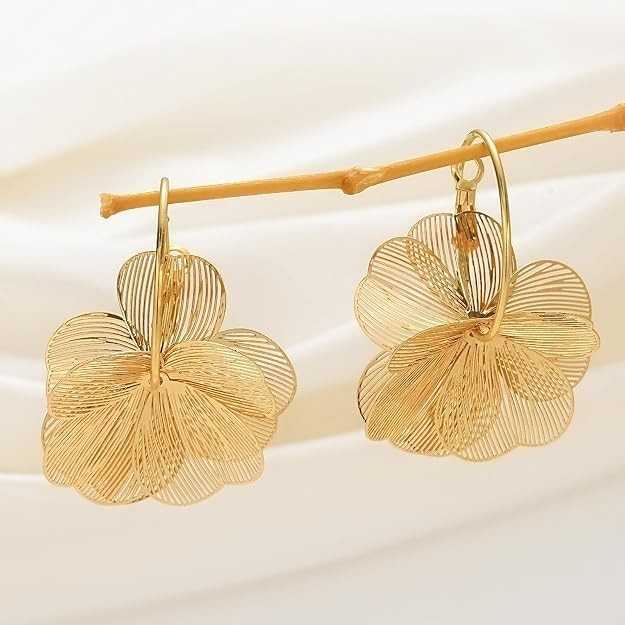 Flower Hoop Earrings for Women Floral Drop Statement Earrings Trendy Fashion Jew