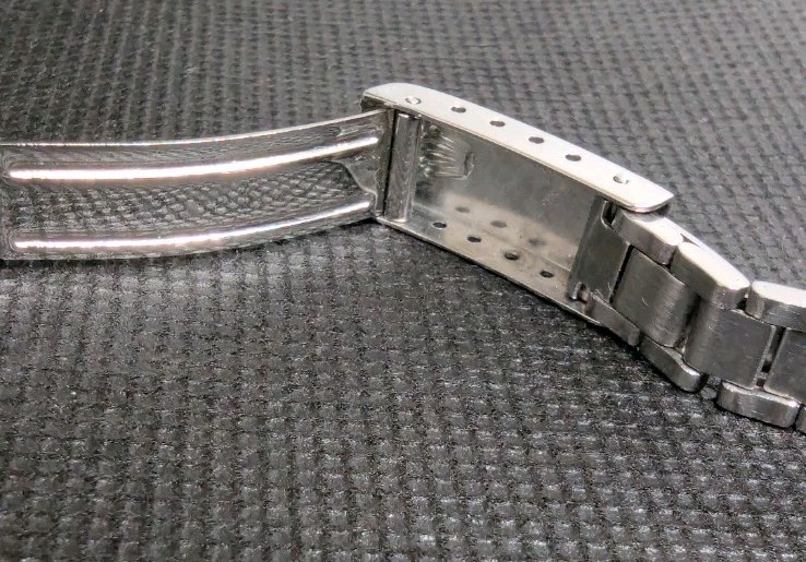 Vintage Tudor Princess Oyster 7597/0 – 1970/72 – Small Rose – Rolex Case/Crown.