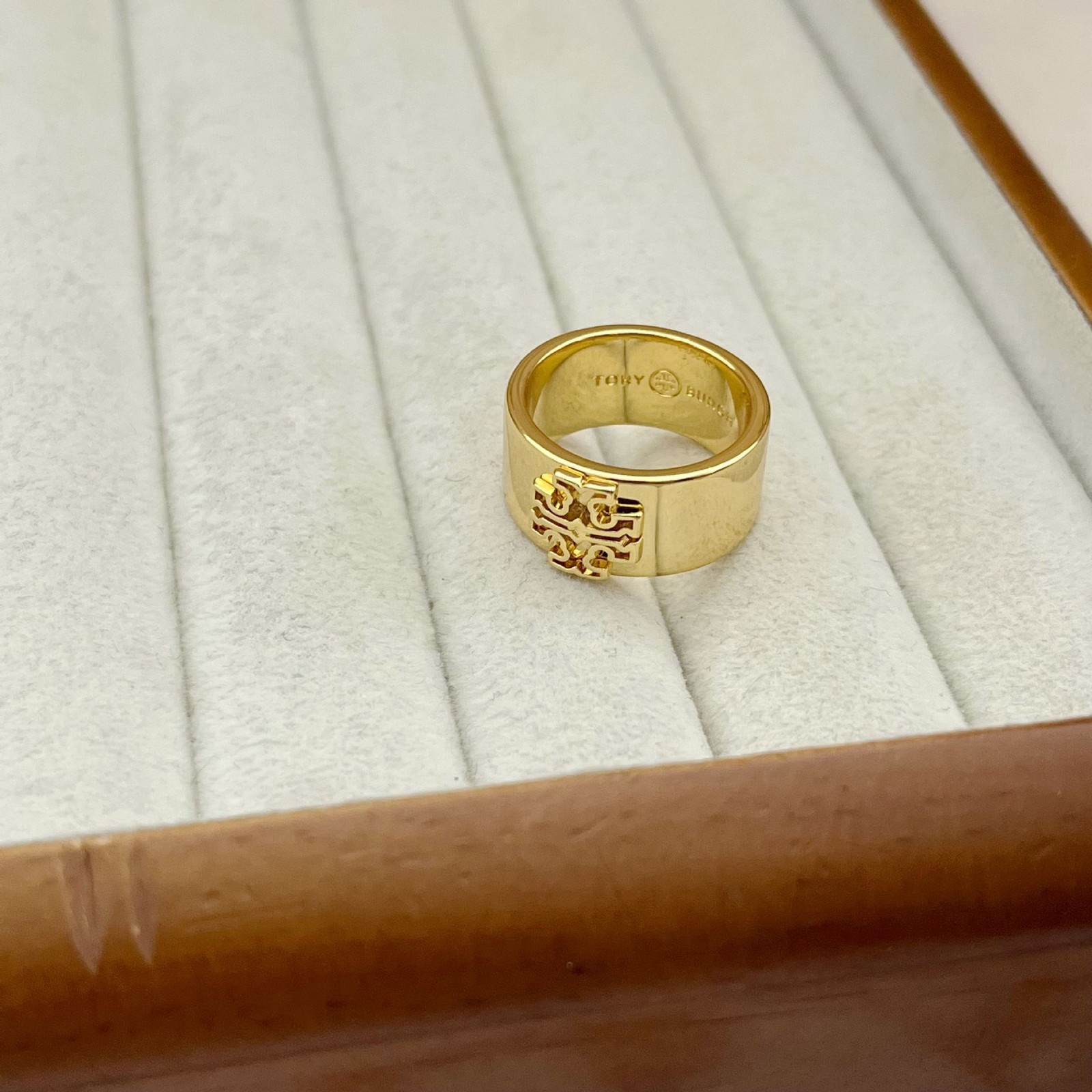 Gold Ring Size 8 – Tory Burch TB Logo Design