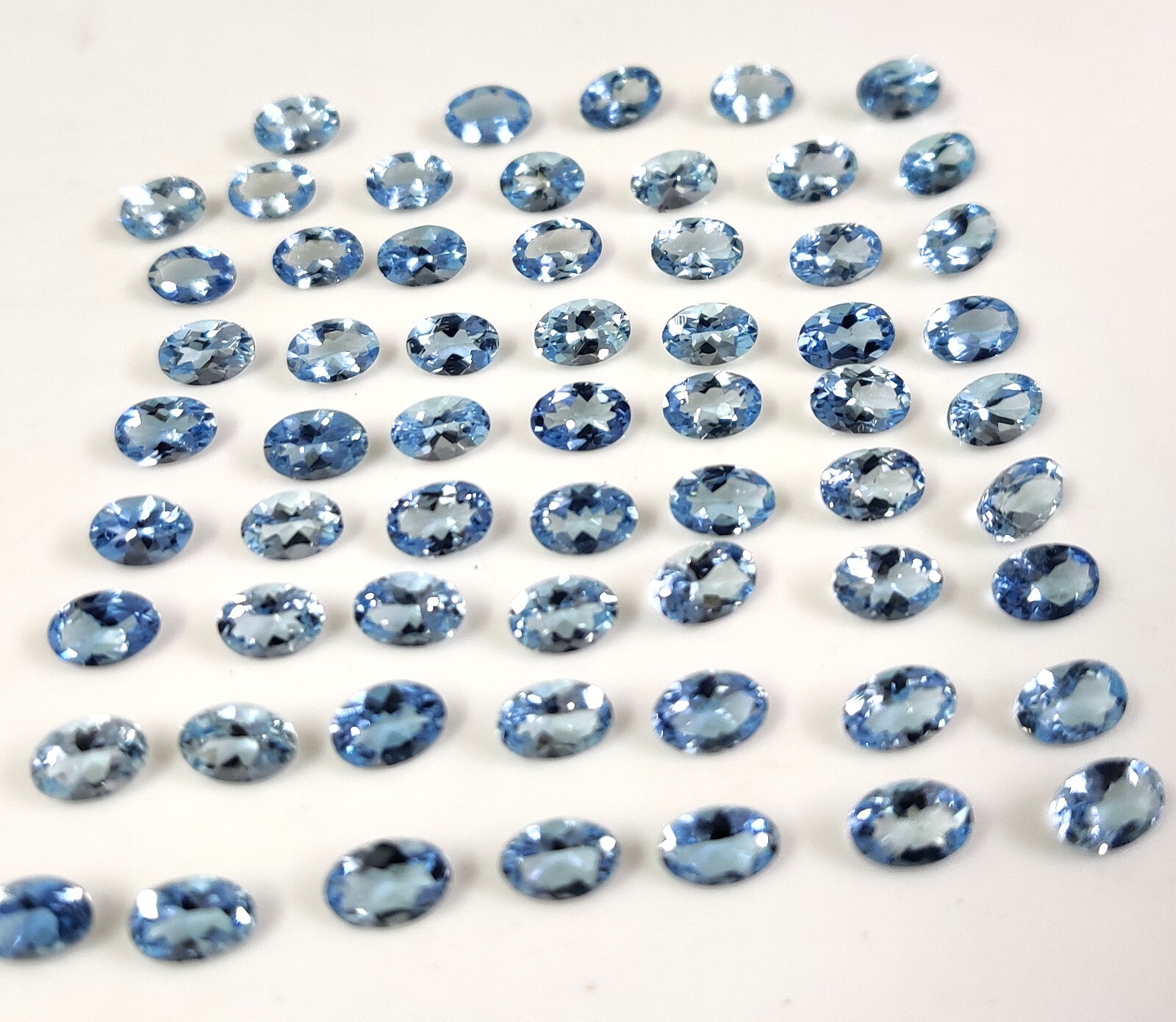Natural Excellent Unheated Aquamarine Oval Cut 4X6 MM Wholesale Gemstone Lot