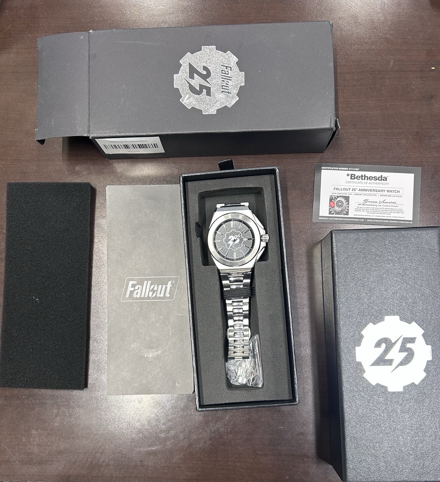 Bethesda Fallout 25th Anniversary Limited Ed Stainless Steel Quartz Watch 50m