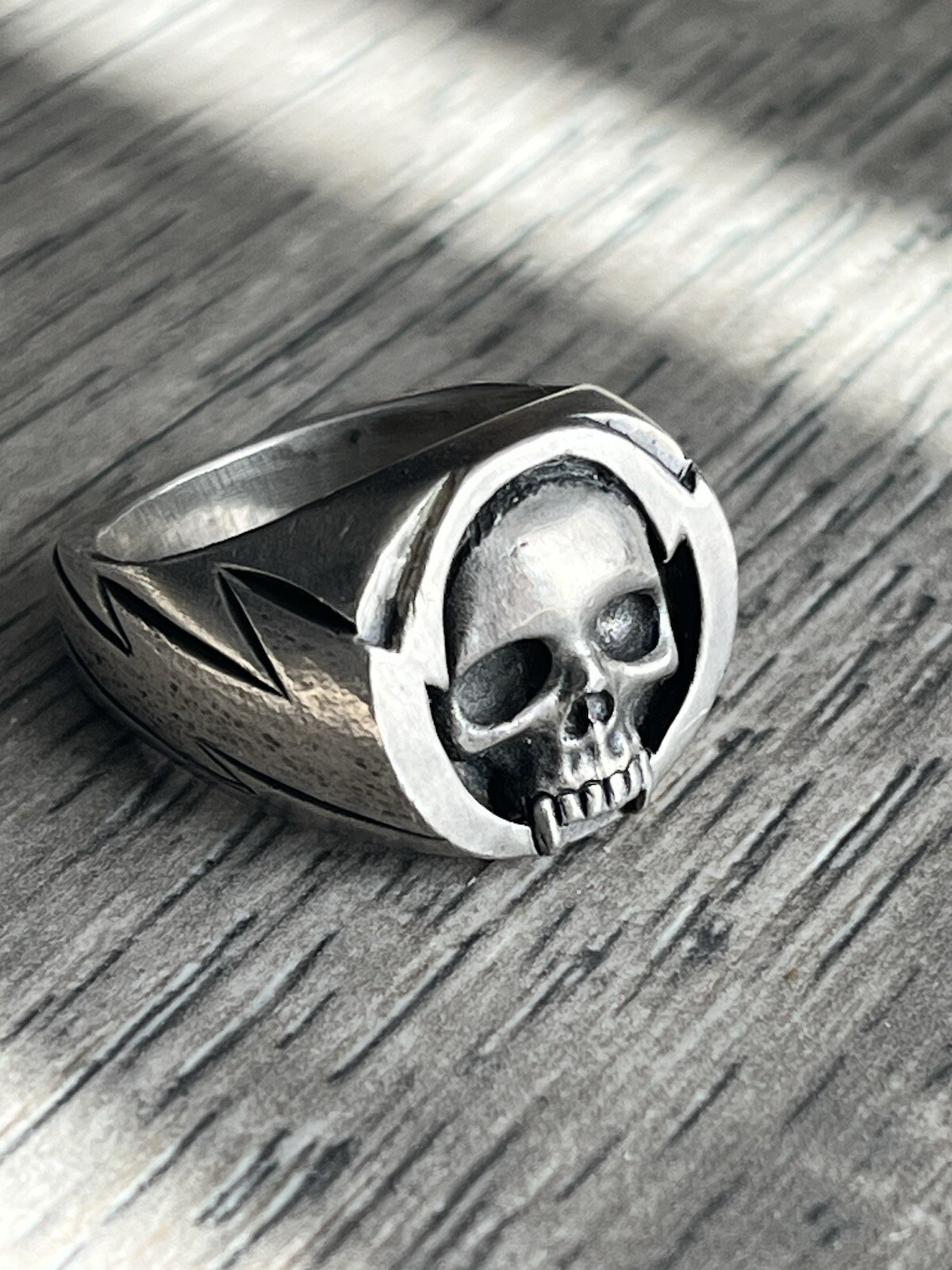MJG CUSTOM MADE 925 STERLING SILVER SKULL RING SIZE 11 24.10 Grams Made In USA