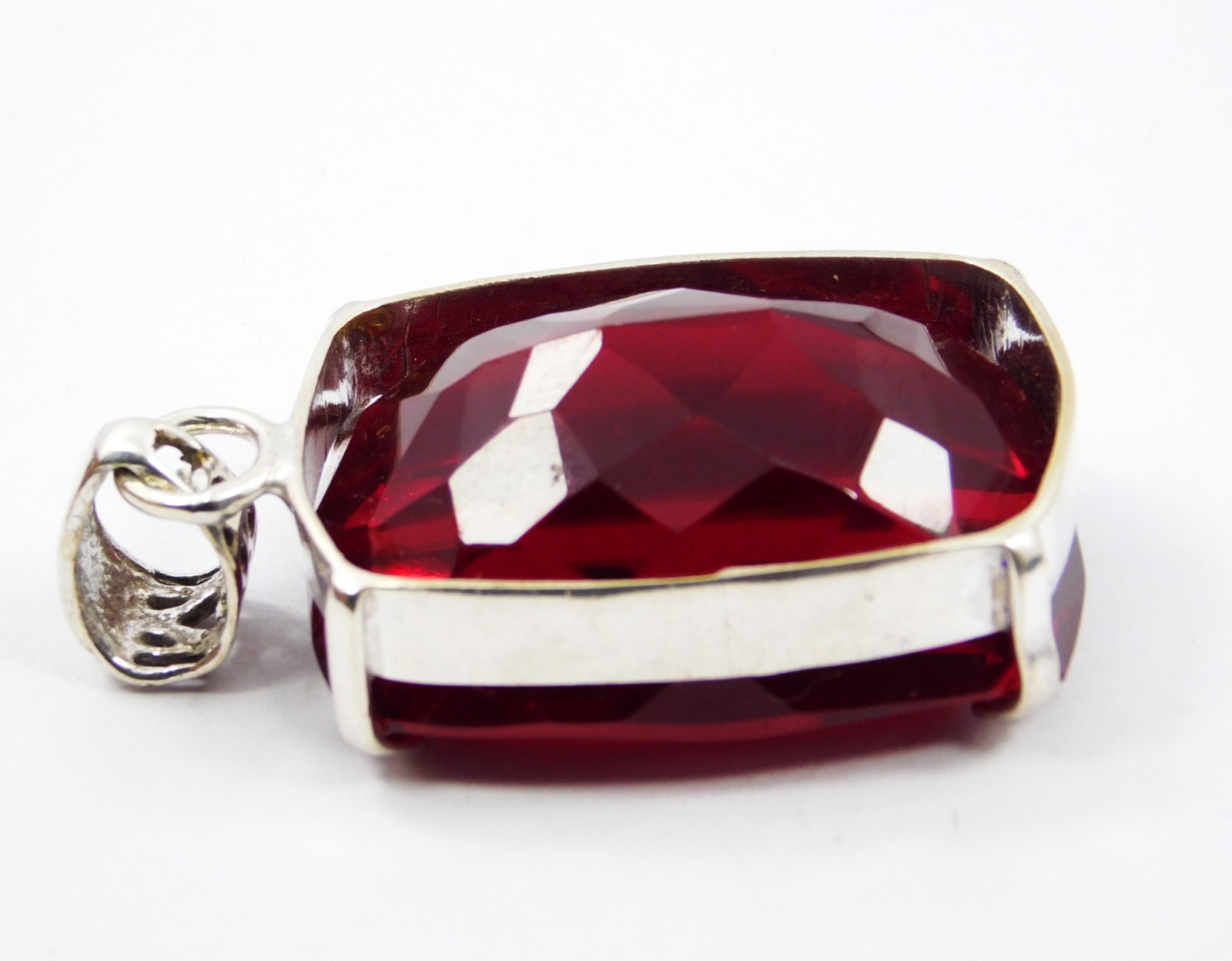 Solid Silver Pendant 99.20 Ct Natural Red Topaz Cushion Cut Loose Gemstone