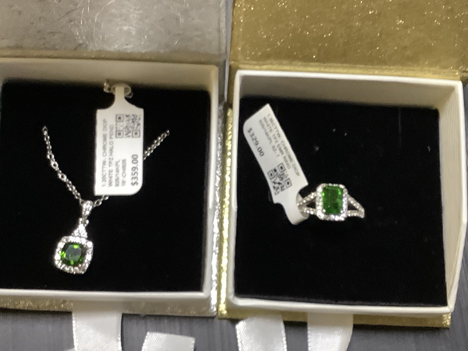 NATURAL CHROME DIOPSIDE & TOPAZ HALO EMERALD RING &MATCHING NECKLACE & PENDANT