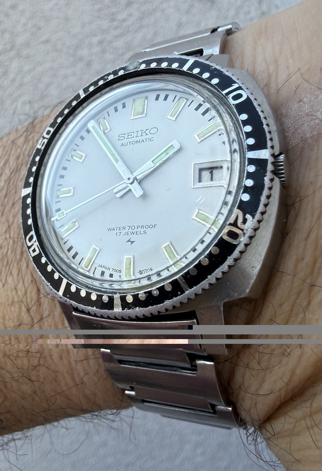 1973 Seiko 7005-8052 “Poor Man’s Diver” Automatic Vintage Diver Watch White