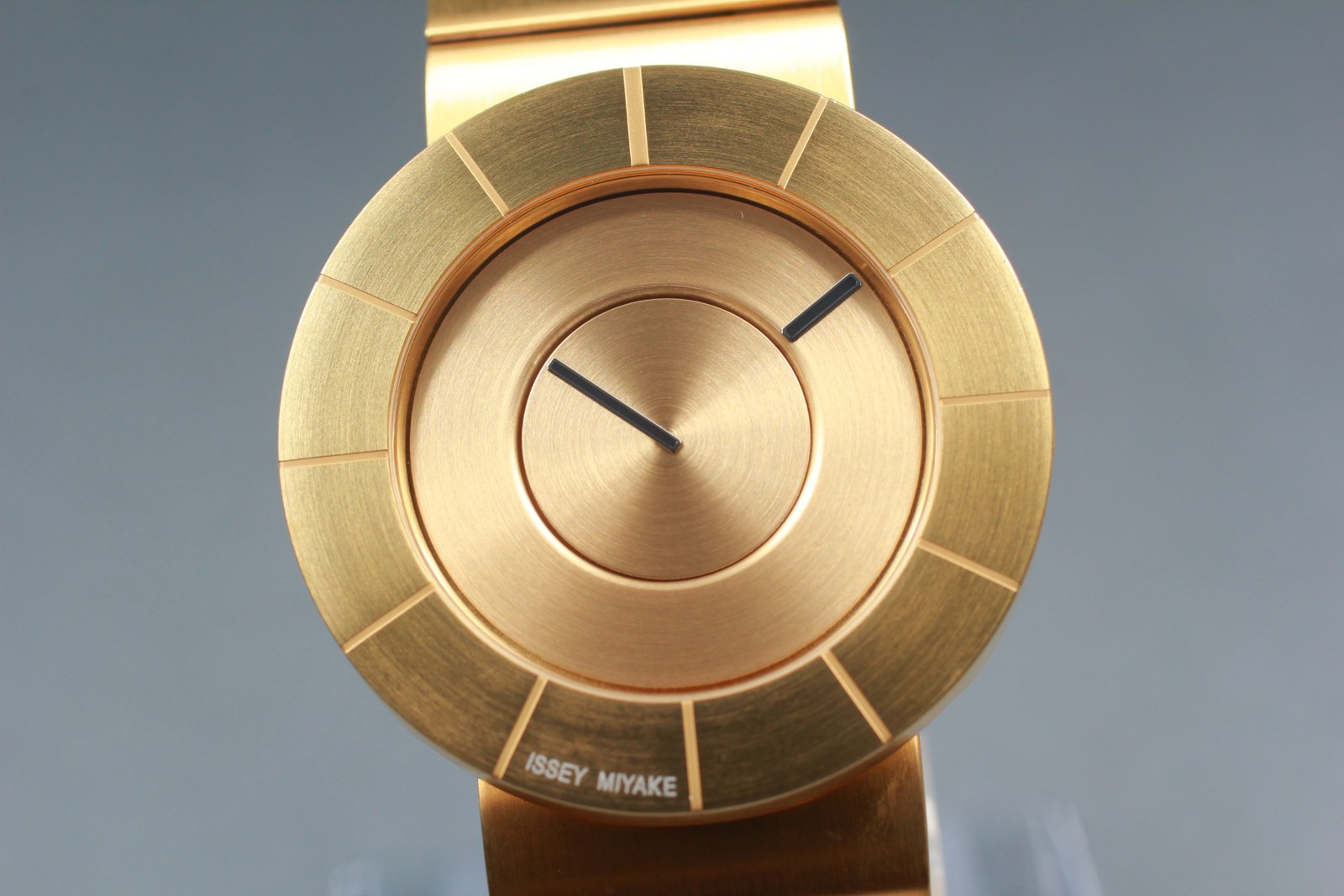 [MINT] ISSEY MIYAKE Tokujin Yoshioka designed GOLD NY0N005 Men’s Watch