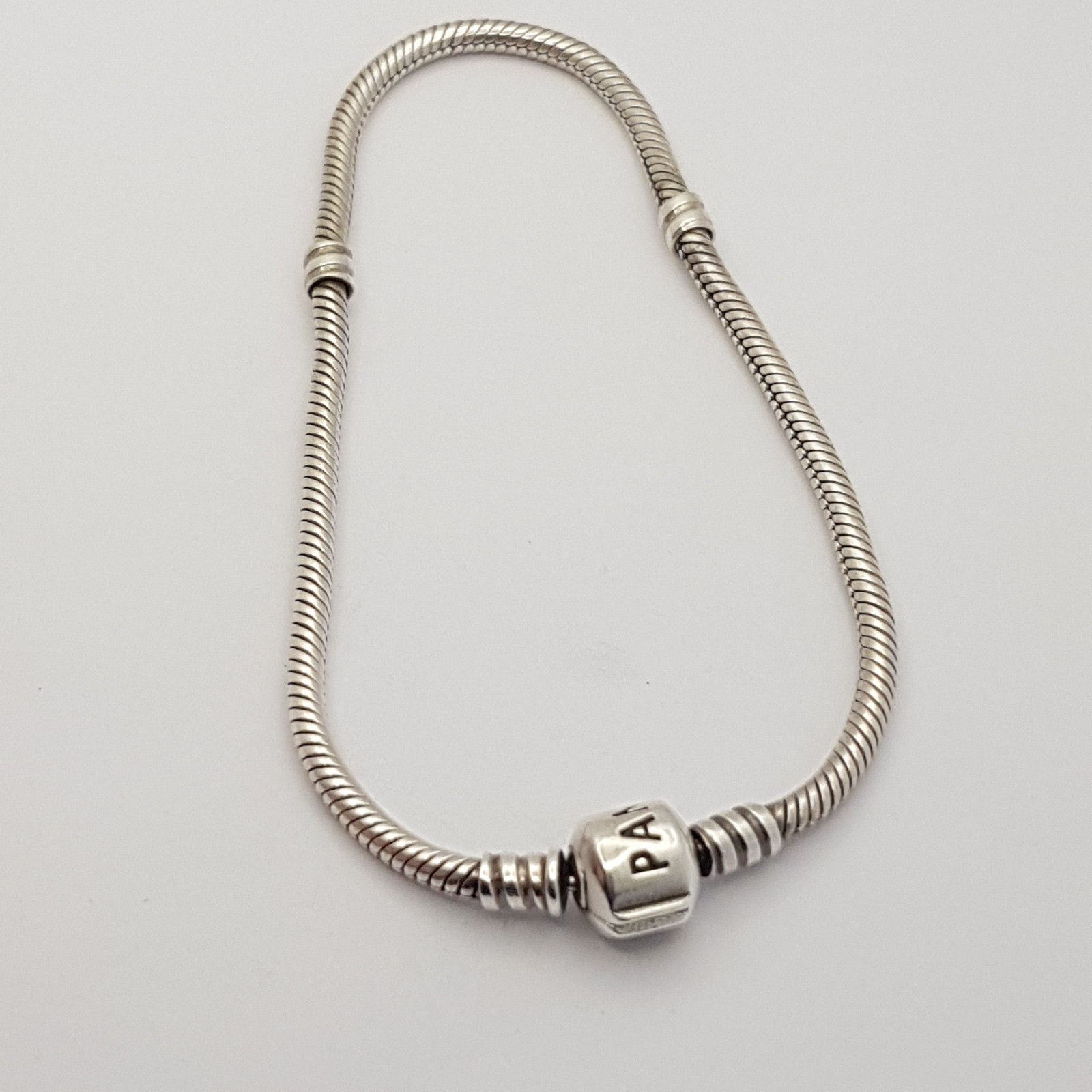 Authentic Pandora Silver Moments Snake Chain Bracelet 21.5cm 590702