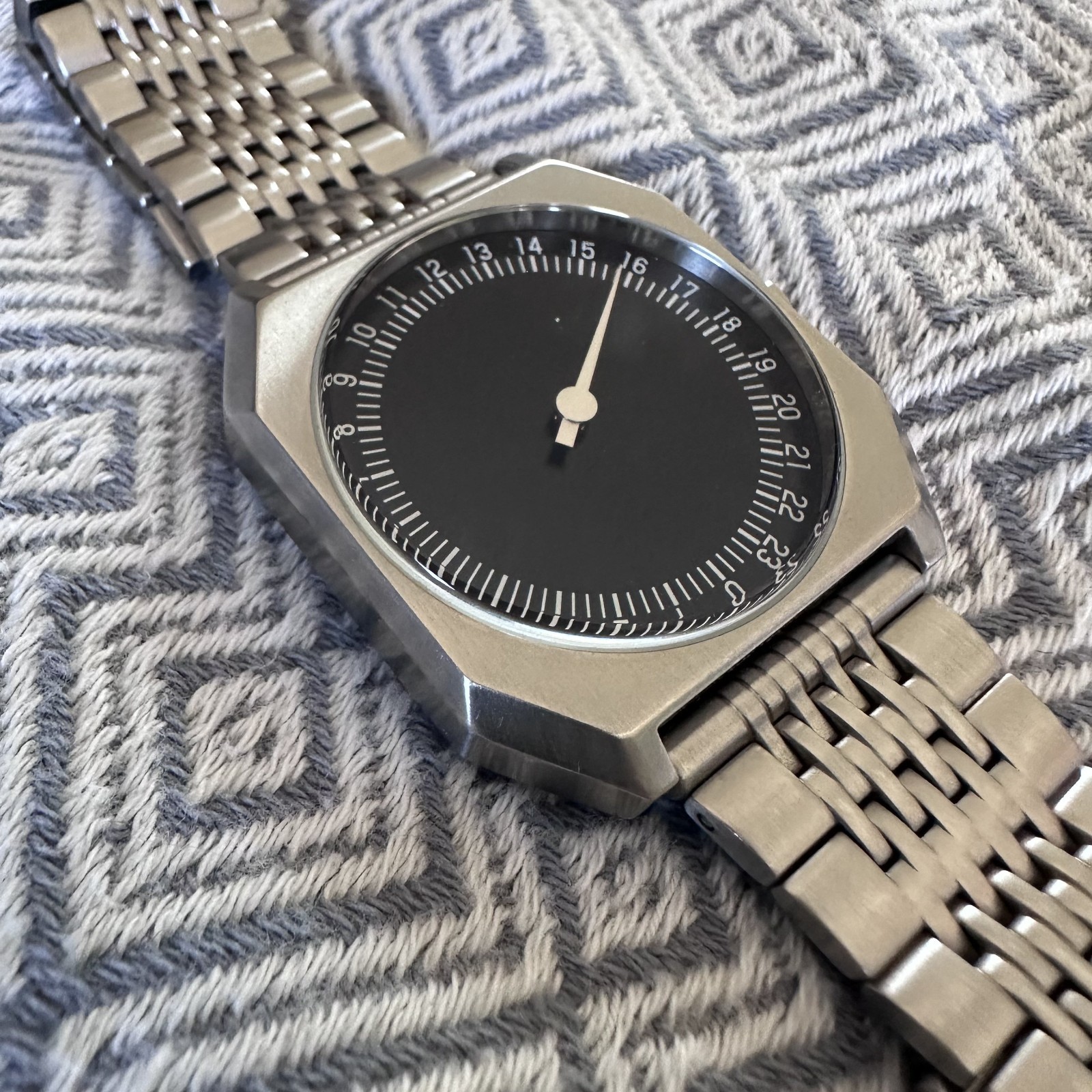 Slow Watch Jo 02 Stainless Steel Black Dial 24Hr Swiss Quartz – Excellent w/ Box