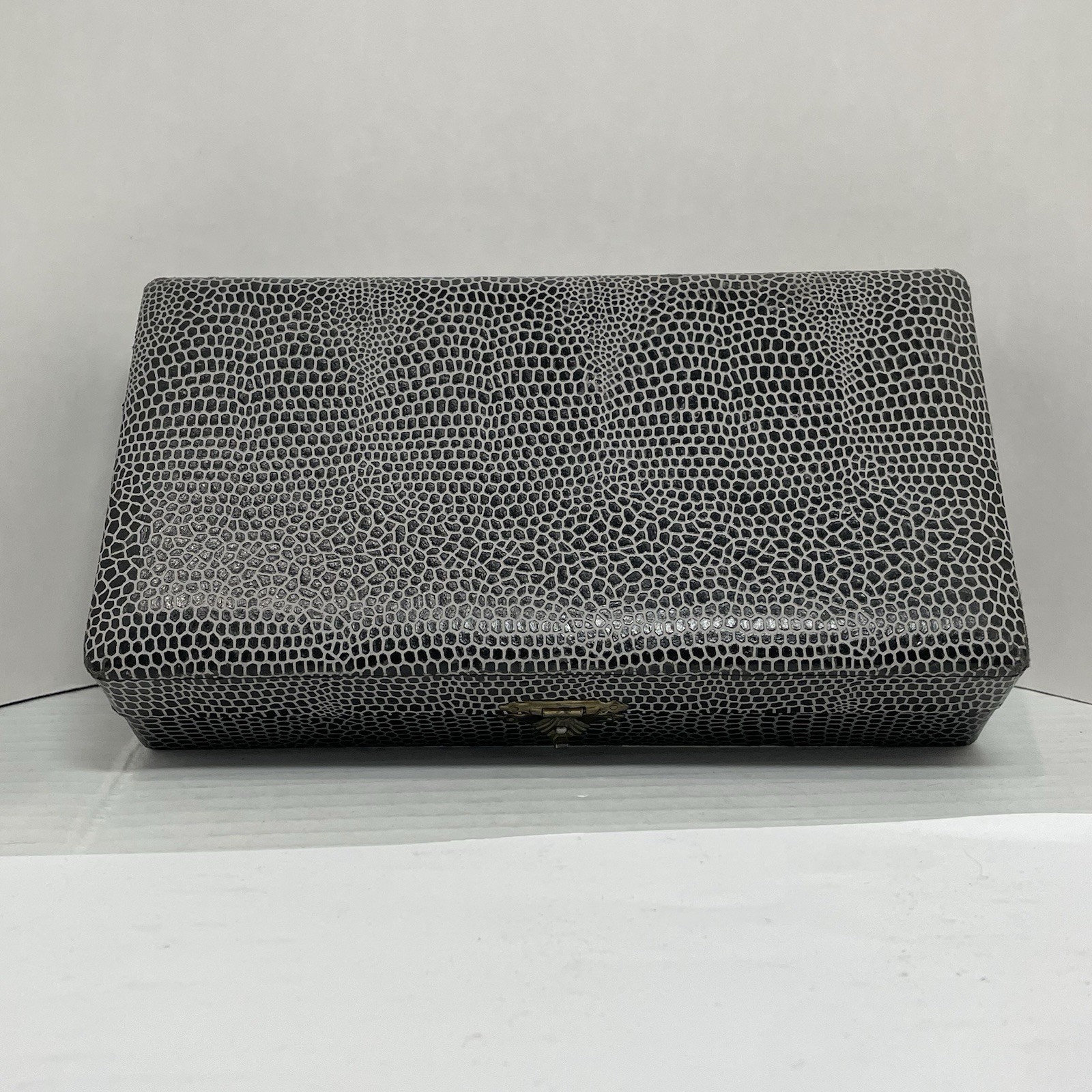 Alligator Print Presentation Box Silk Lined 7”x3.5” Jewelry Spoons