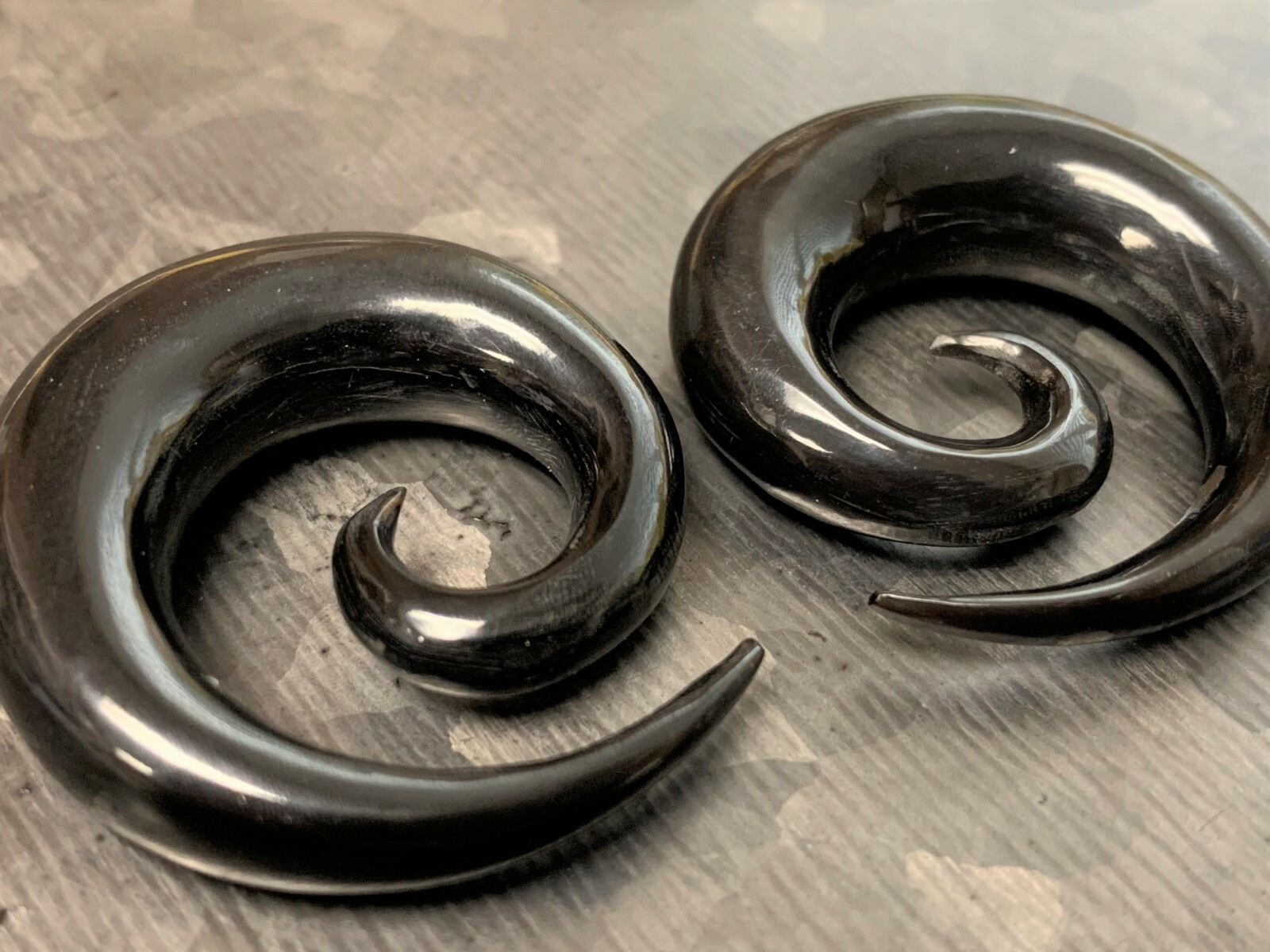 PAIR Organic Horn Spiral Tapers Plugs Tunnels Gauges Body Jewelry