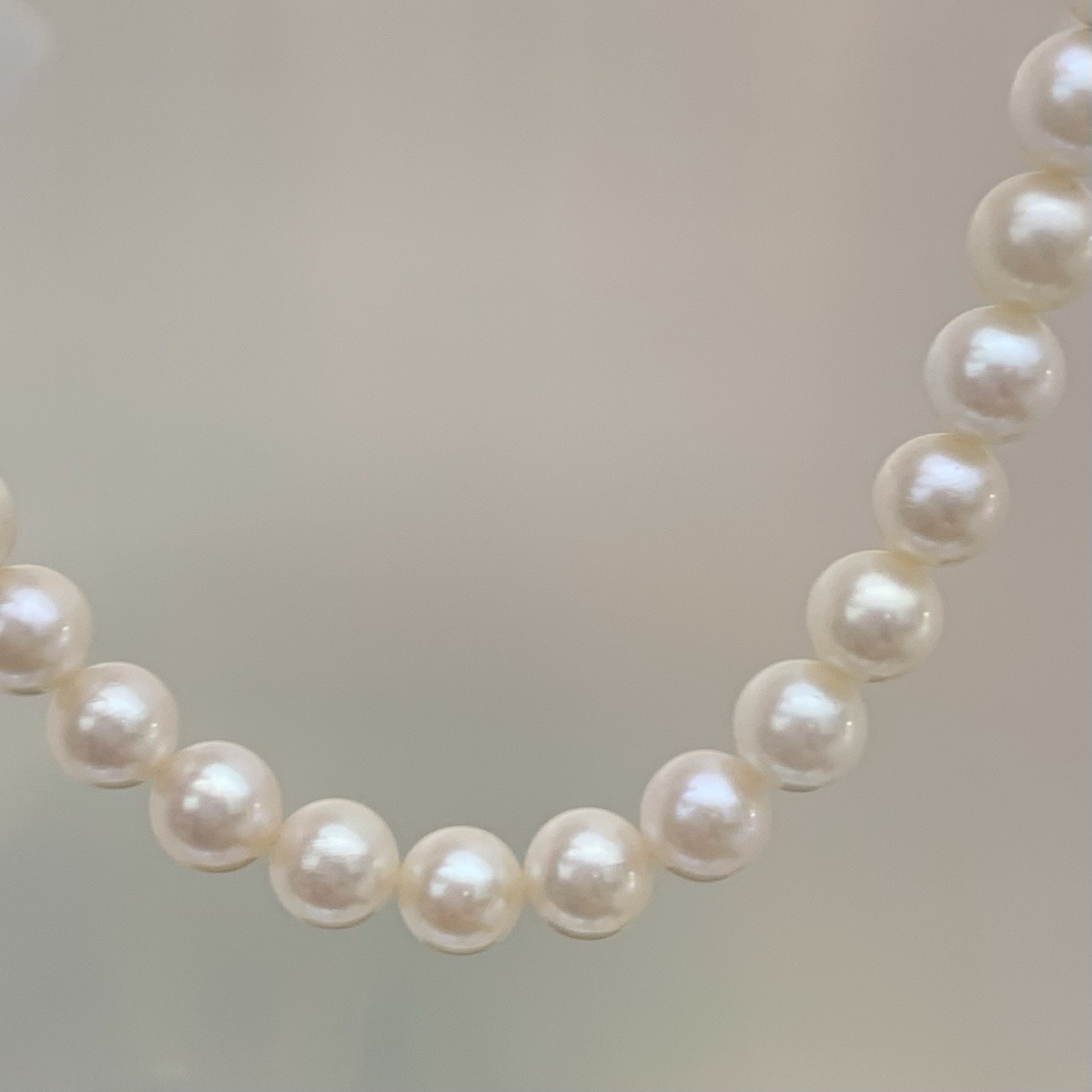 Hi Luster Akoya Pearl Necklace Strand Fuji Pearl OffWhite 7mm AAA+ SilverVTG 17”