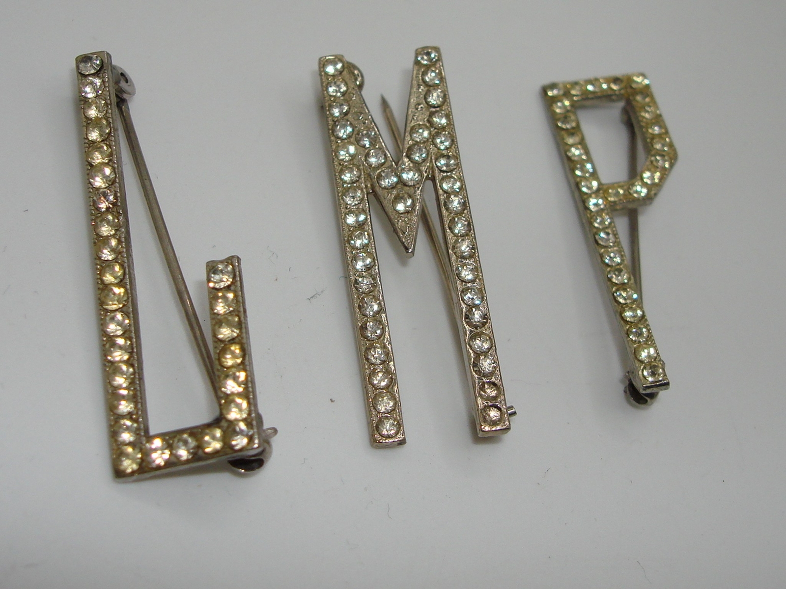VINTAGE SILVER SPARKLING RHINESTONE LETTER PINS! PMJ ESTATE FIND!