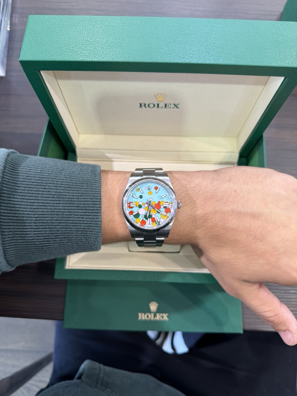 Rolex Oyster Perpetual 41 Steel Celebration Dial FULL SET!! (unworn) 124300