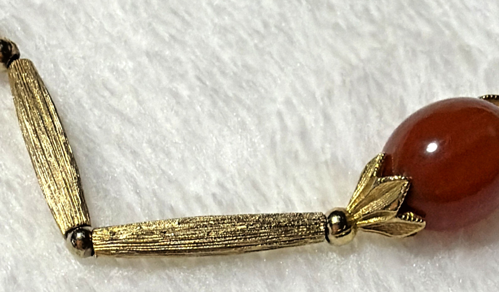 Vintage Carnelian Oval Bead Bar Link Necklace Gold Tone Red 24in Box Closure