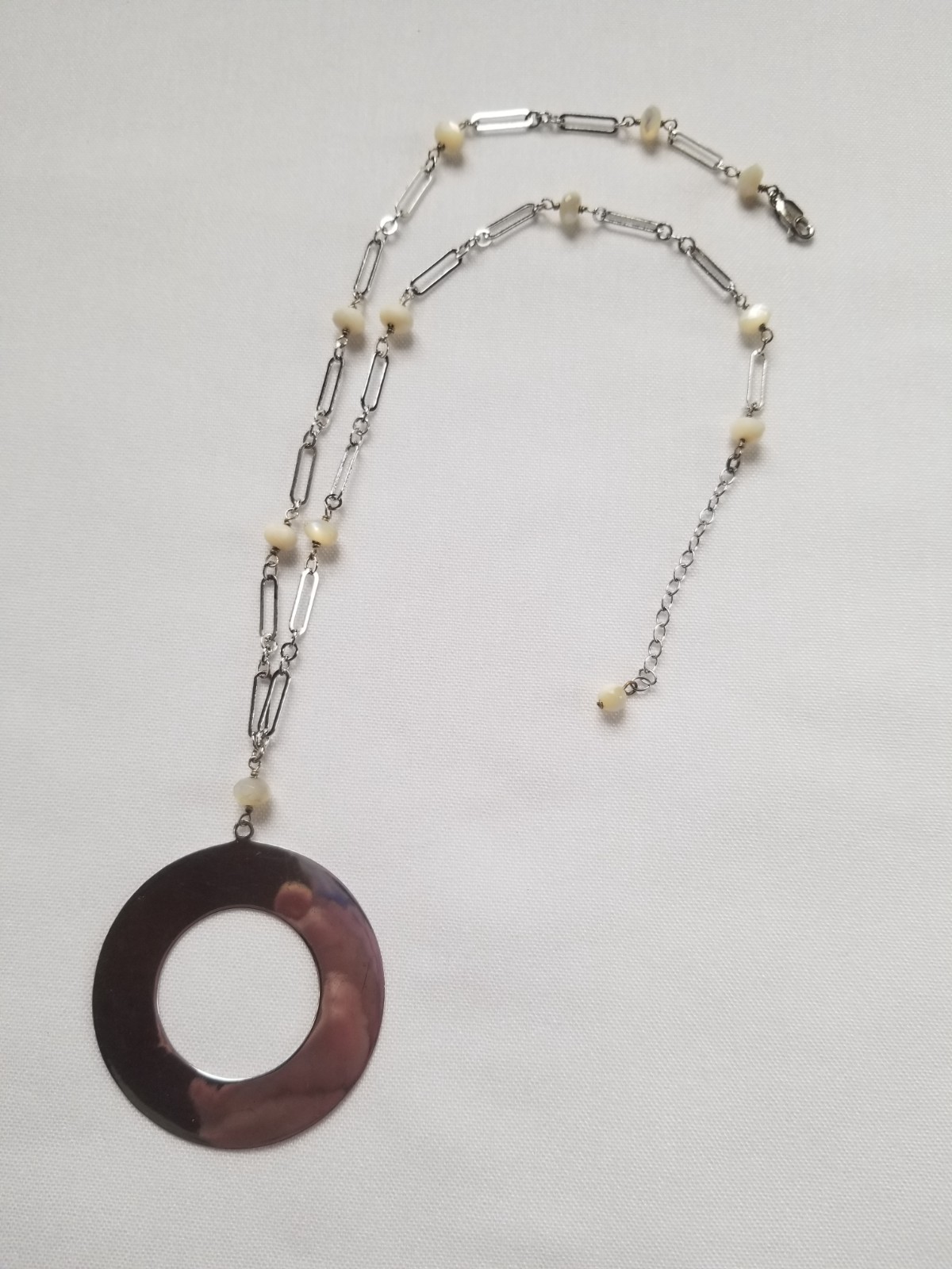 Sterling Silver Circle Pendant Necklace Paper Clip Chain White Quartz Italy 13g