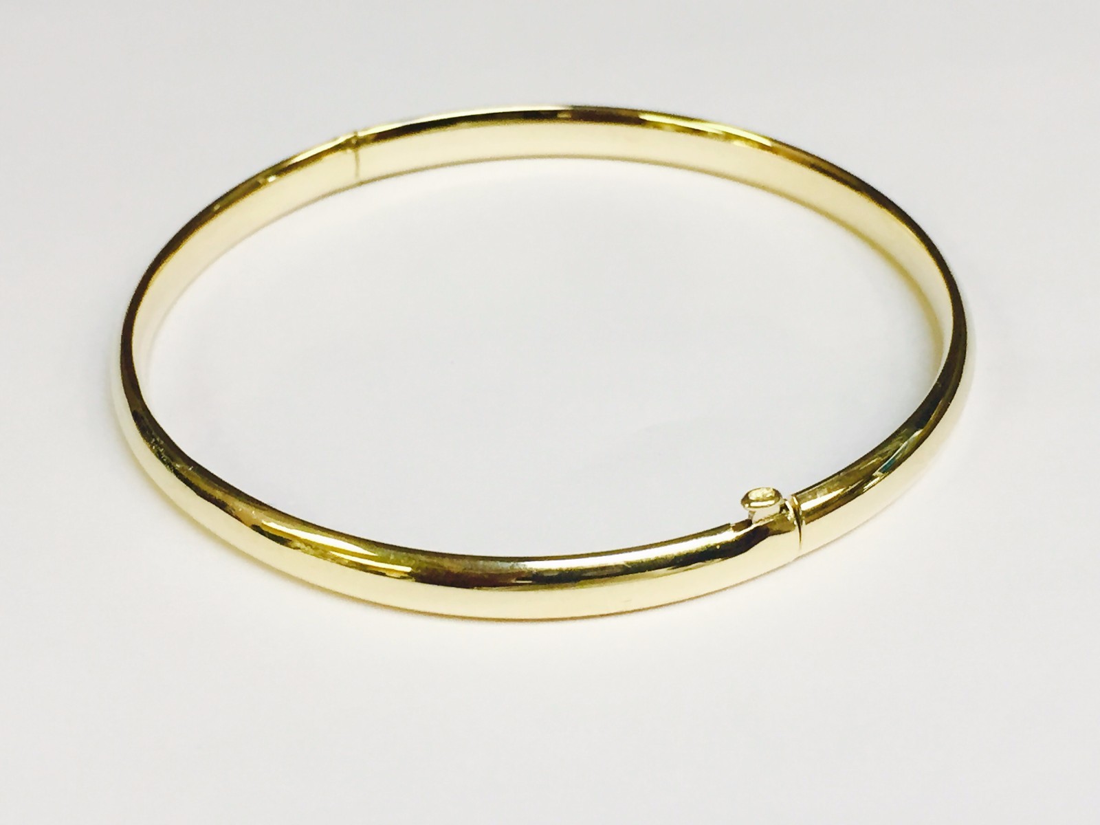 10k Yellow Gold 7″ Stackable Shiny Domed Hinged Bangle Bracelet 5mm 4 Grams