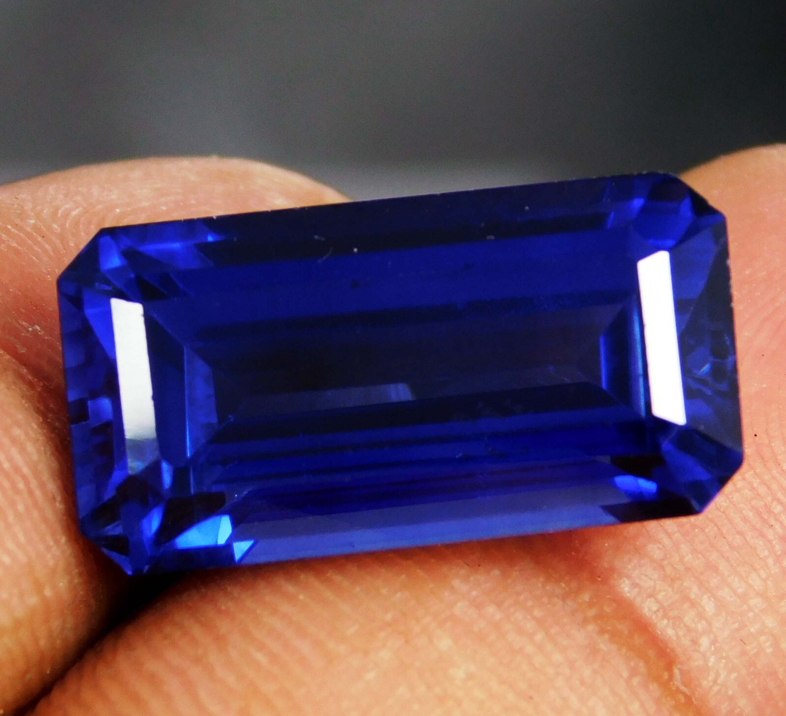 Certified Natural 21.25 Ct Ceylon Blue Sapphire Emerald Cut Loose Gemstone