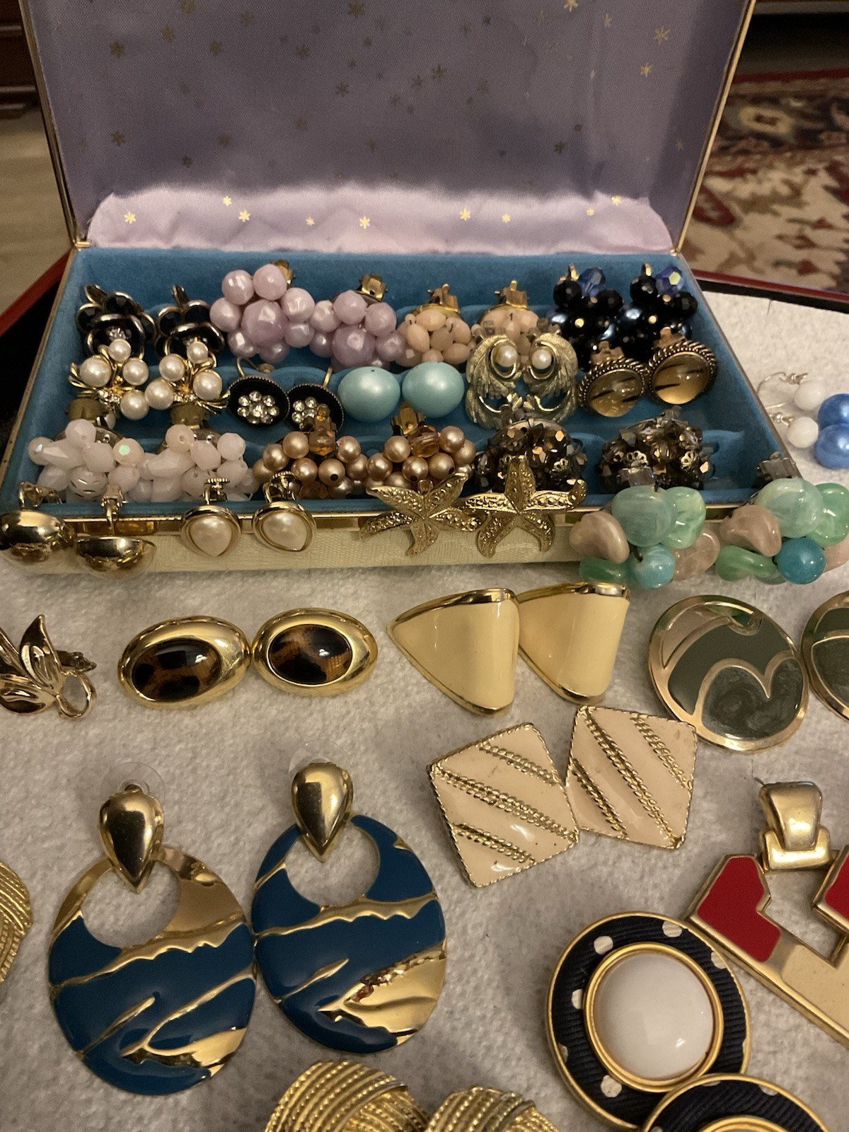 Vintage to Now Costume Jewelry Mixed Lot, Earrings Necklaces Bracelets Brooches