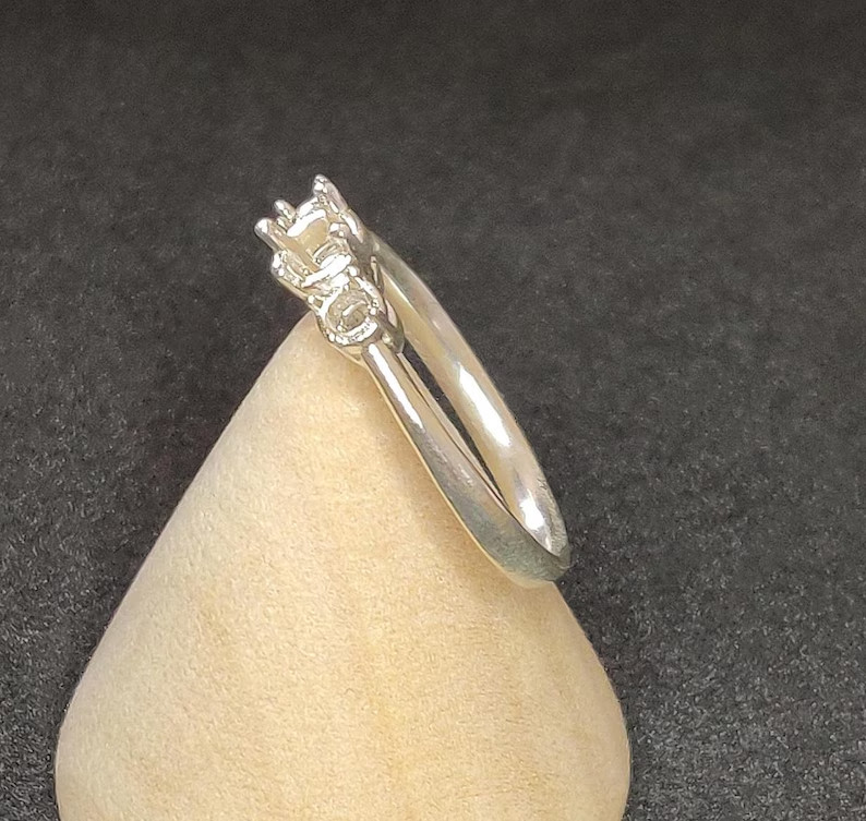 925 Sterling Silver 3-Stone Round Cut Gem Prong Setting Ring Adjustable Jewelry