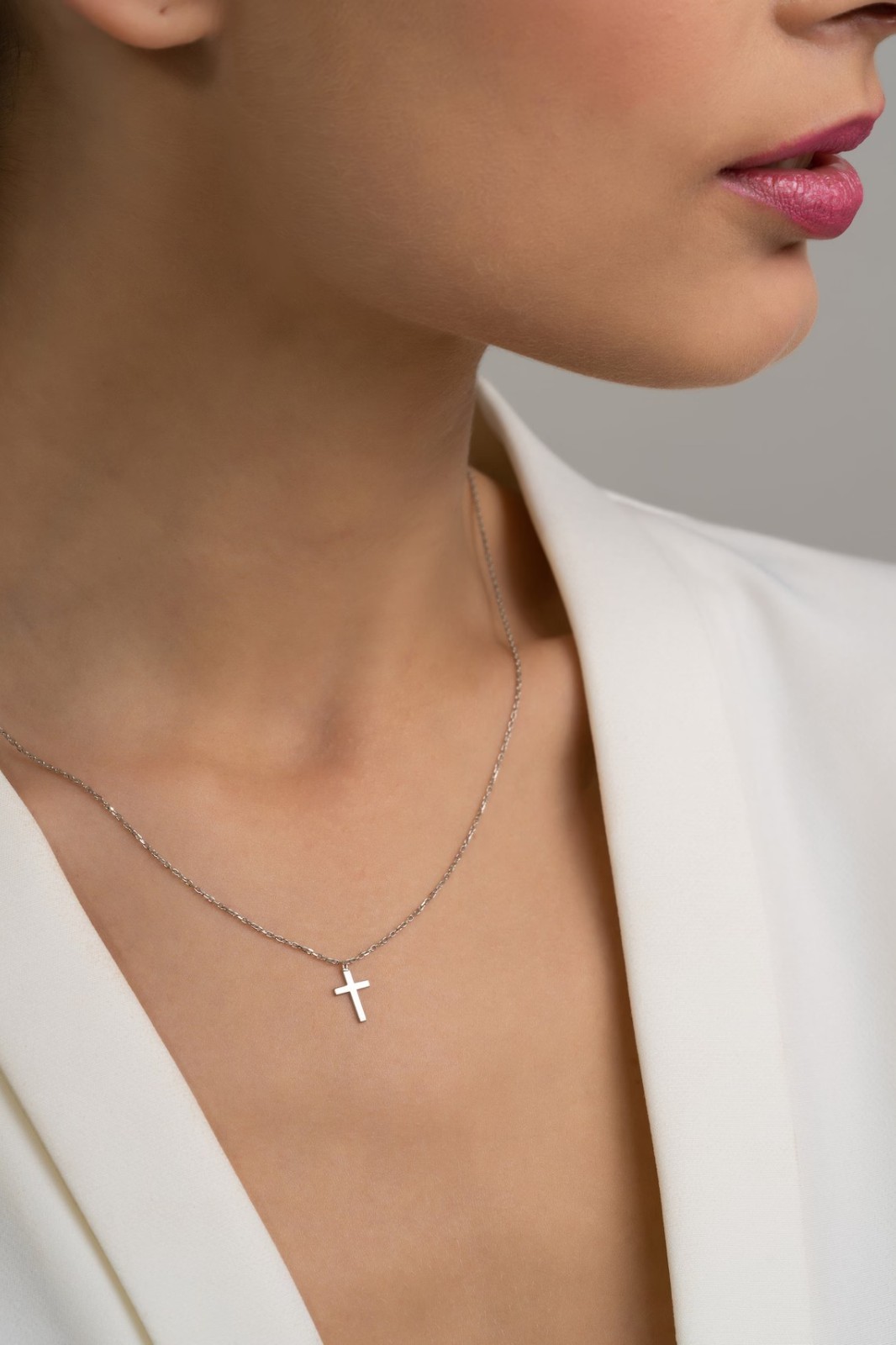 Cross Necklace for Women 18K Real Gold Silver Plated Dainty Small Cross Pendant