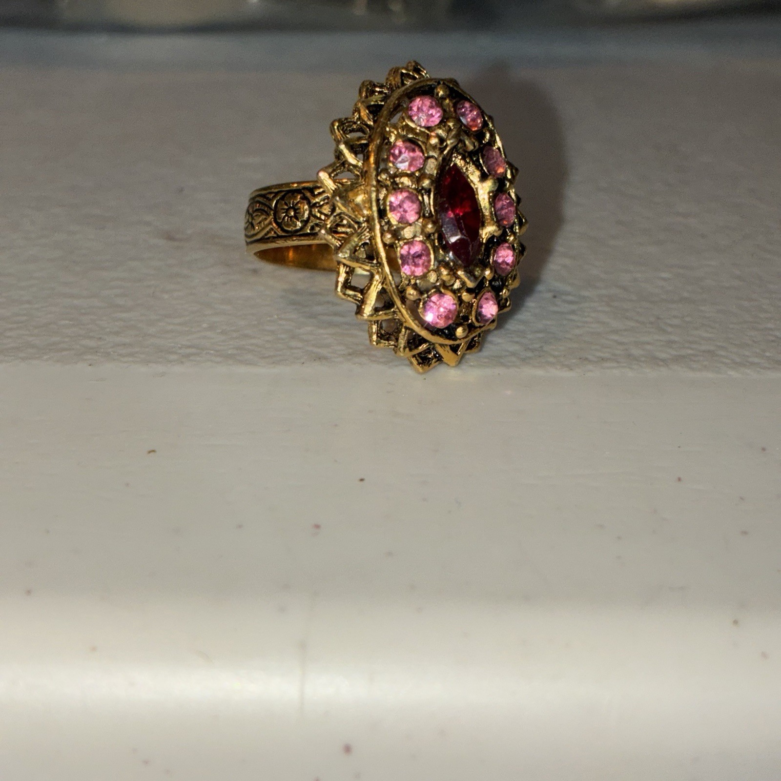 Gold Tone Cocktail Cluster Ring Size 7 Oval Pink & Red Crystal Rhinestones