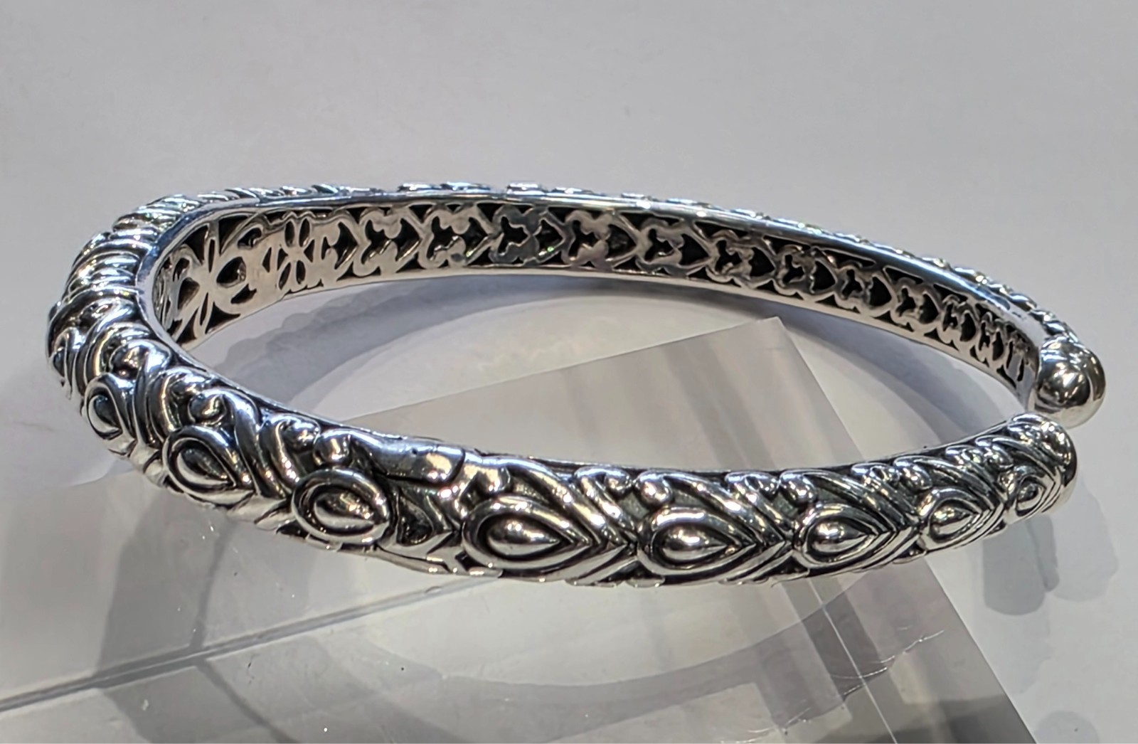 John Hardy Angela sterling silver & 14k yellow gold hinged 6″ cuff bracelet