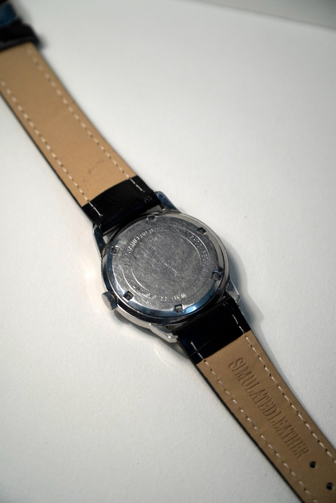 Croton Vintage Manual Wind 34mm Watch Silver Tuxedo Dial 17 Jewels Running