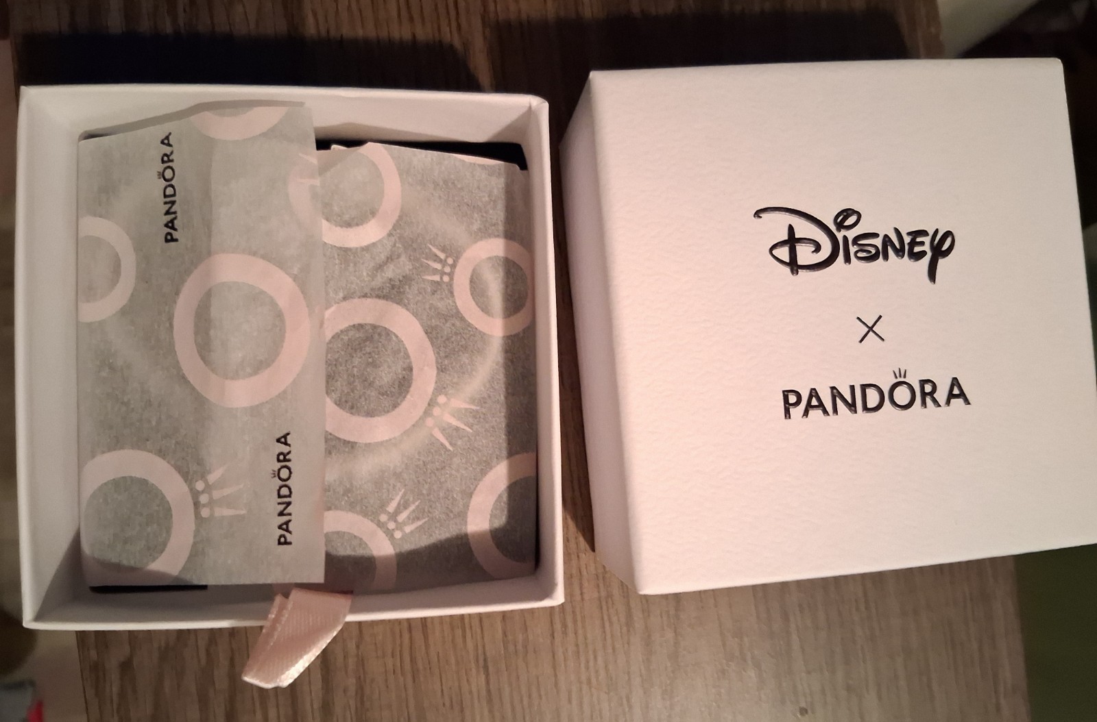 New In BOX PANDORA 925 Gold Charm Storybook Bracelet Disney Princess. Size 6.7