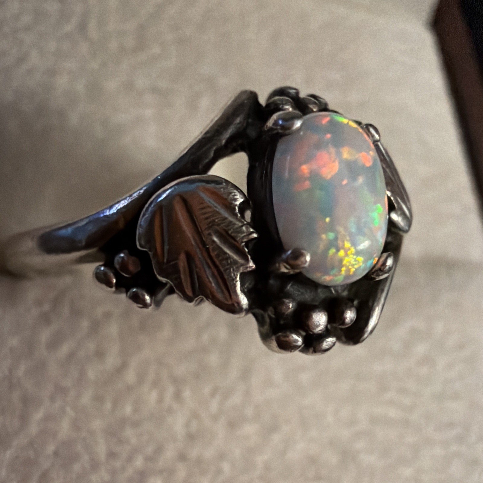Black Hills Gold Leaf Dakota SILVER 925 Womens lab OPAL Ring Size 10 L