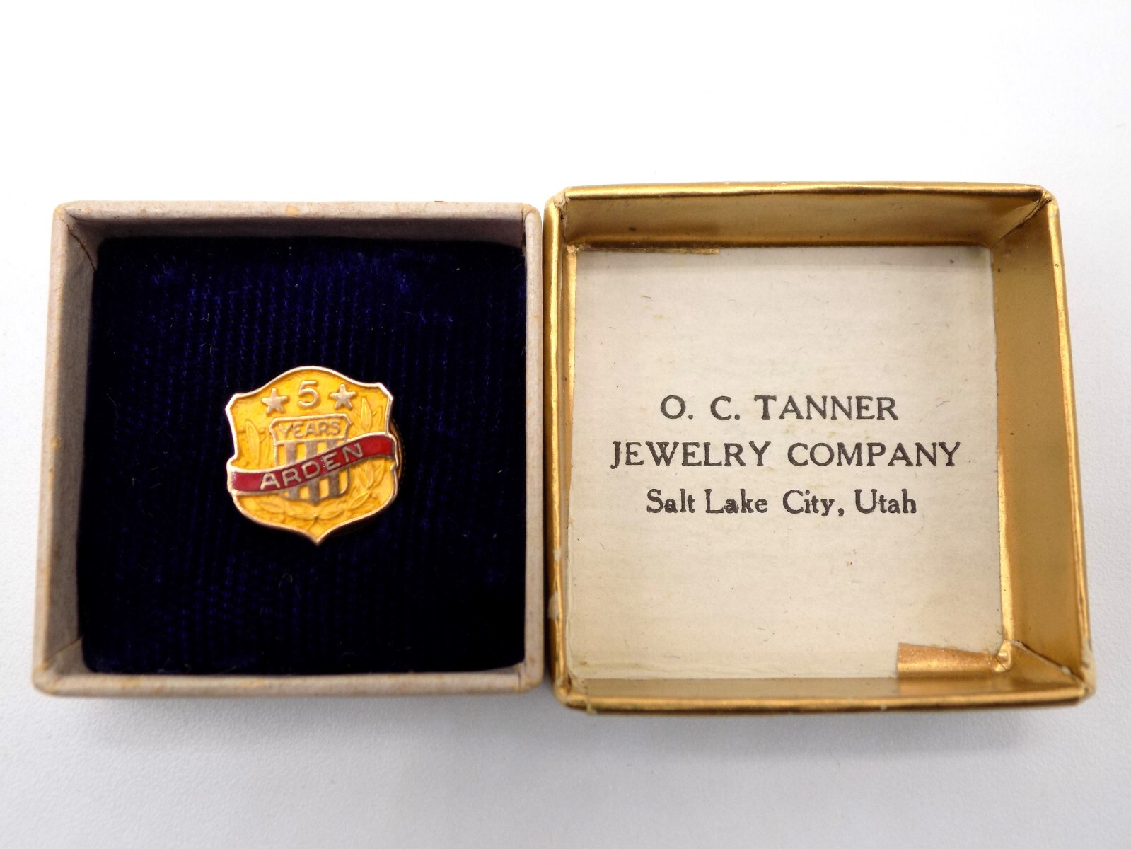 Vintage Arden Milk 5 years of Service 10k Employee Tie Tack Dairy Advertising