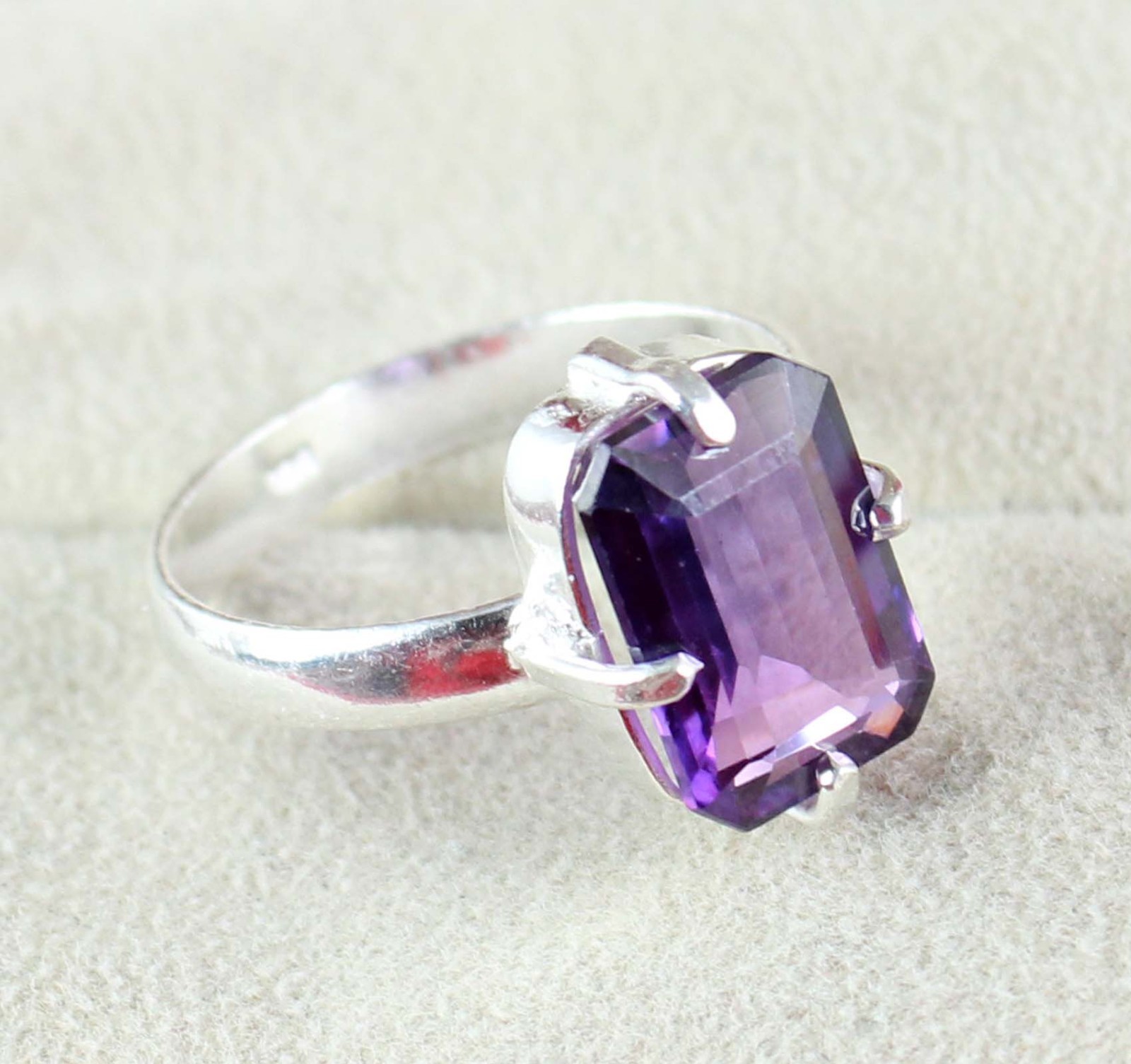 Natural Boysenberry Sapphire 8.05 Ct Emerald Cut Gemstone Ring Memorial Day Gift