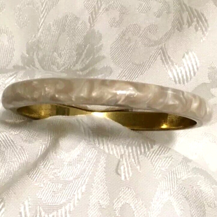 Vintage Plastic Metal Bangle Bracelet Iridescent Beige Swirl Desing Statement