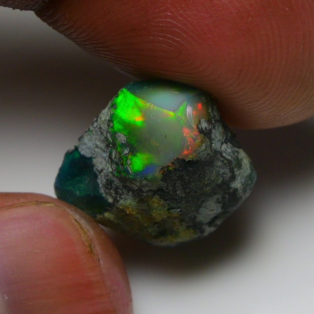 Ethiopian Black Opal Rough Natural 10.00 Carats 18X16 mm Gemstone For Jewelry