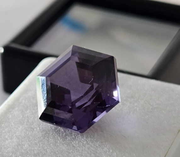 Hexagon Cut 9-10 Ct Alexandrite Colour Change Natural Certified Gemstone FR-168