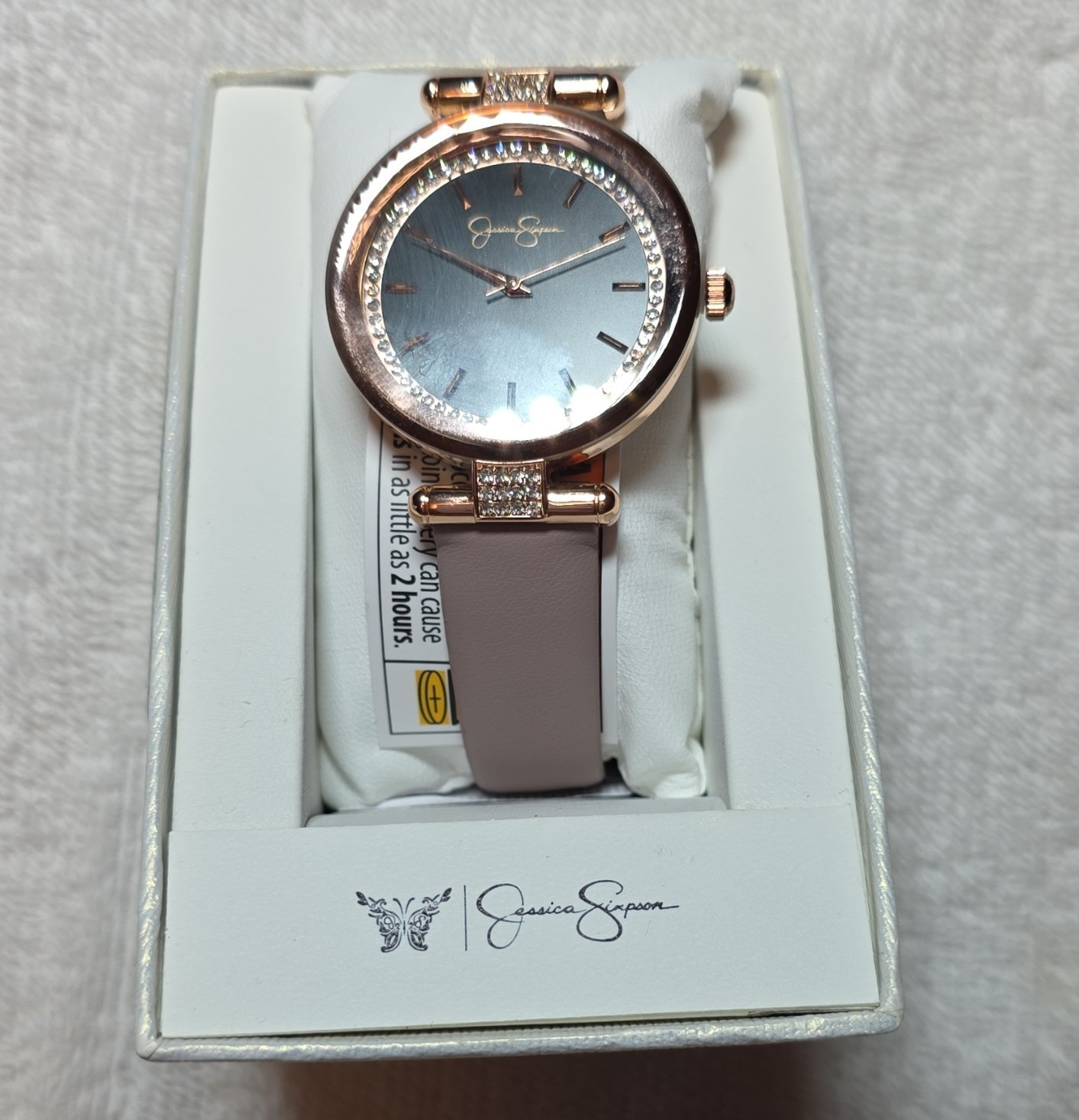 Jessica Simpson Women’s Quartz Analog Watch Pink Faux Leather Band Box