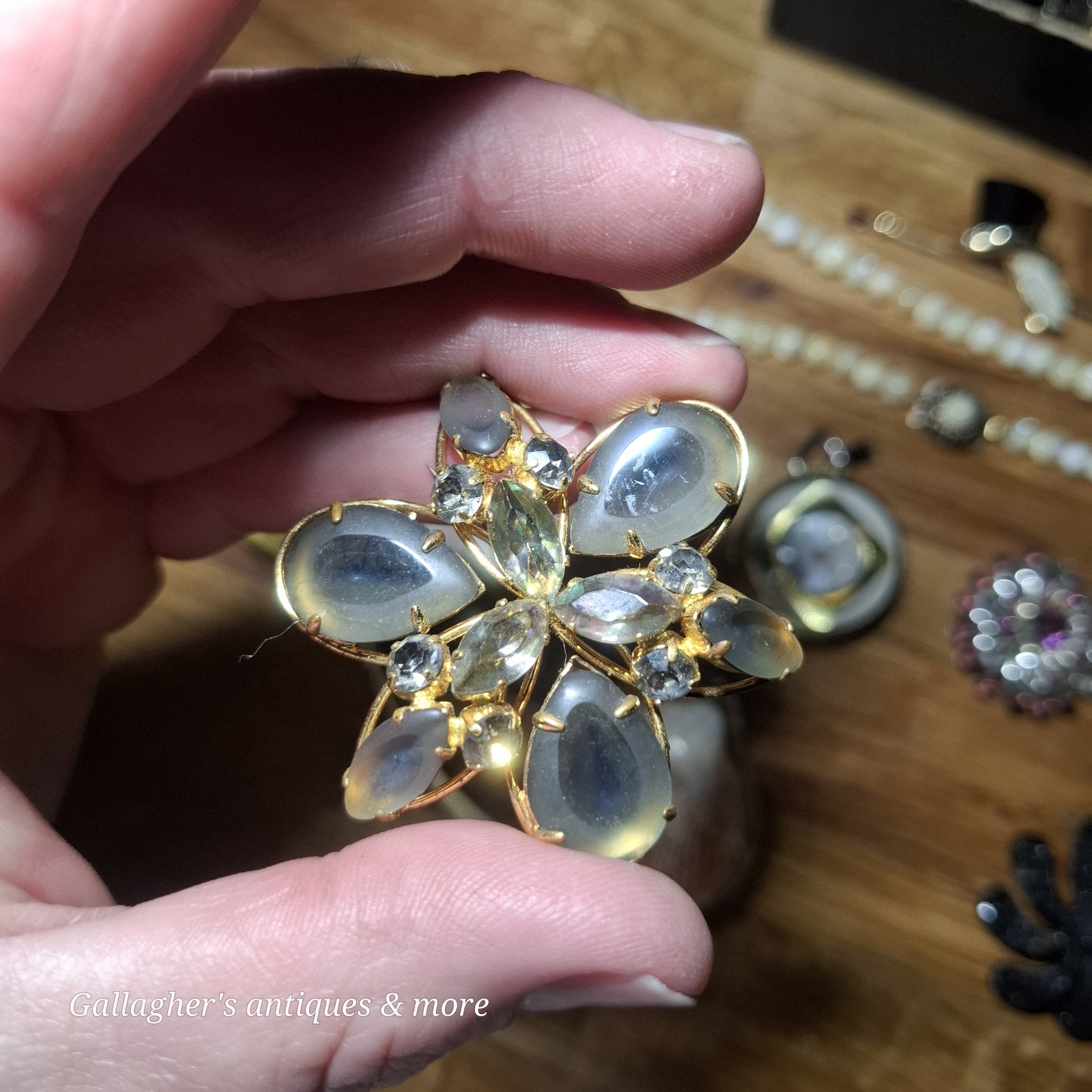 Vintage mixed Costume Jewelry brooch Lot + Etc Rhinestones