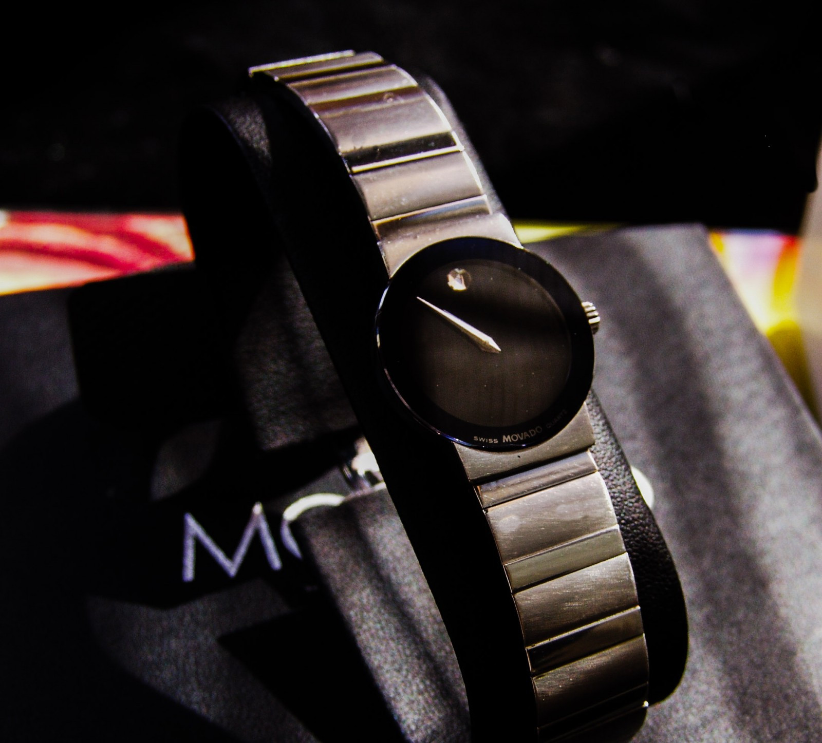 Movado womens Sapphire Ultra Thin watch 99 c4 1841 LOOKS NEW !