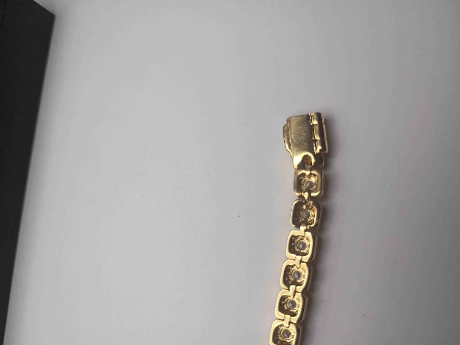 Imperium Gold Tennis Bracelet – Excellent Condition – Never Worn