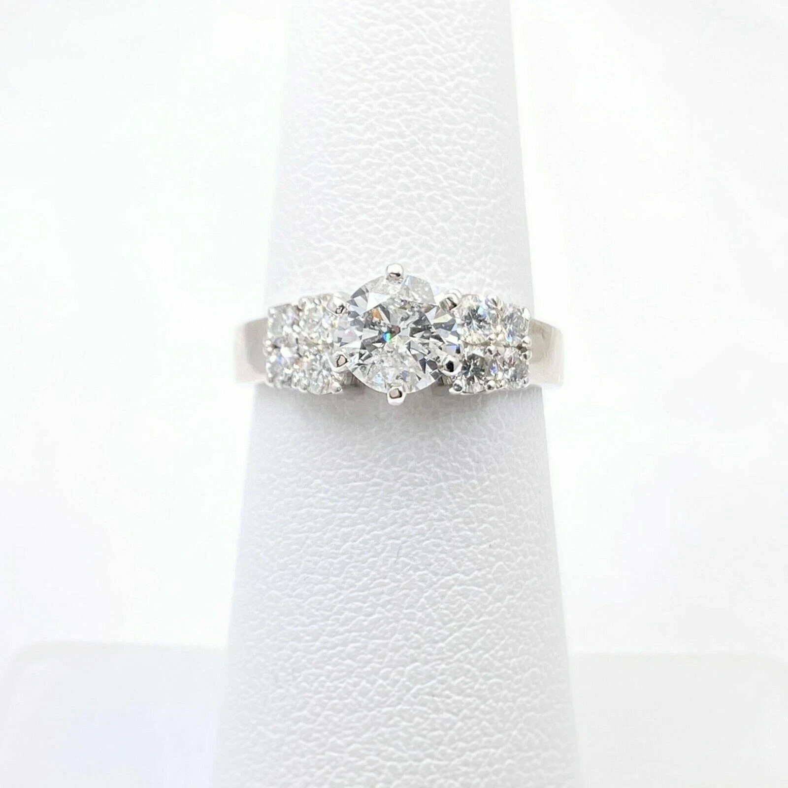 Vintage Style Engagement Ring 925 Sterling Silver 1.5 Ct Round Simulated Diamond