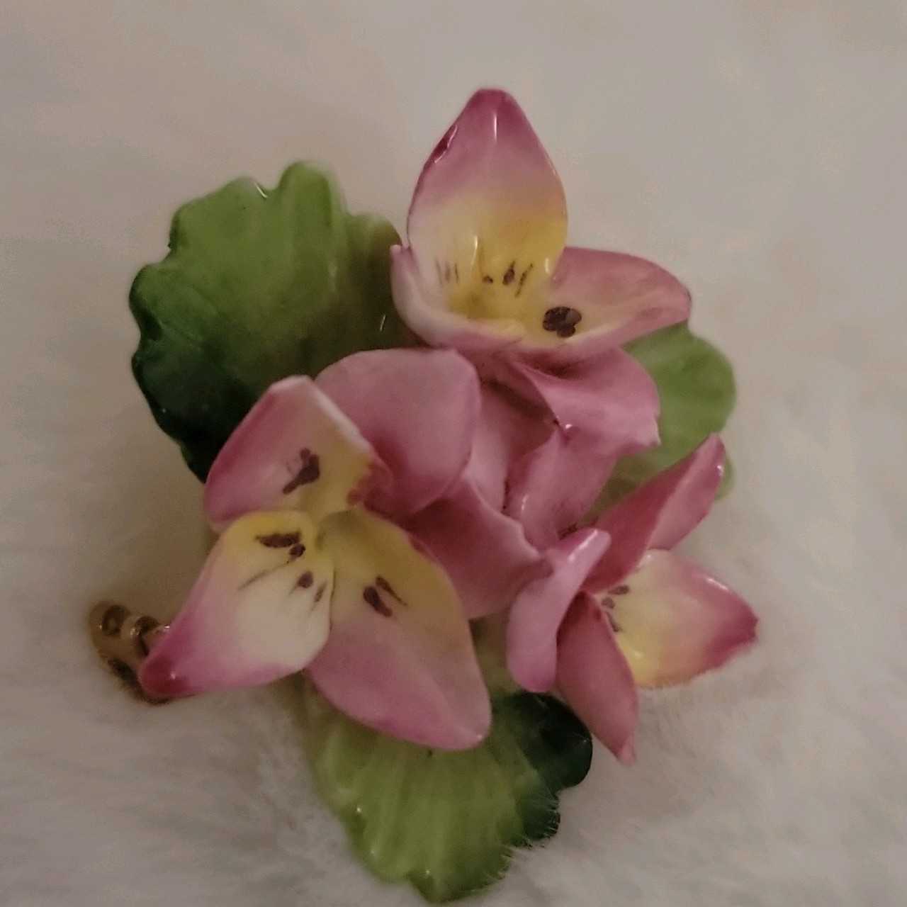 Vtg 70’s Cara China Staffordshire Made in England Porcelain Signed Flower Brooch